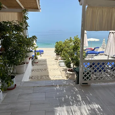 Takas Boutique Radhimë