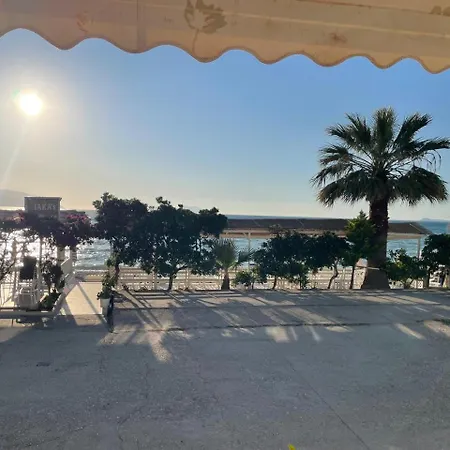 Hotel Takas Boutique 2*