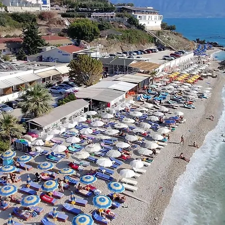 Ξενοδοχείο Takas Boutique