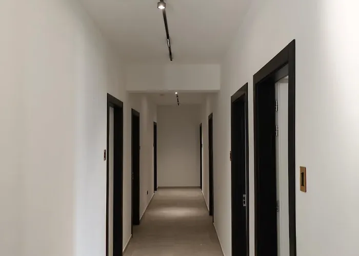 Takas Boutique 2* Radhimë